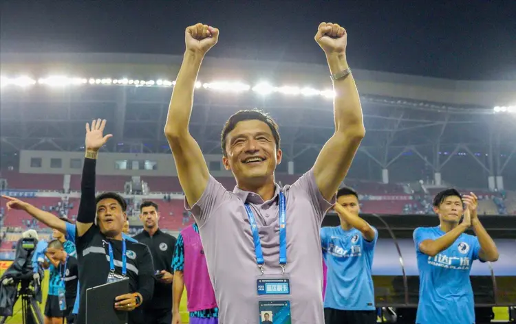 九游体育APP下载-关于篮球预选赛掀起高潮，皖江雷豹队强势横扫岭南雄狮队，老将里程碑之夜——关键战拿下信心的信息