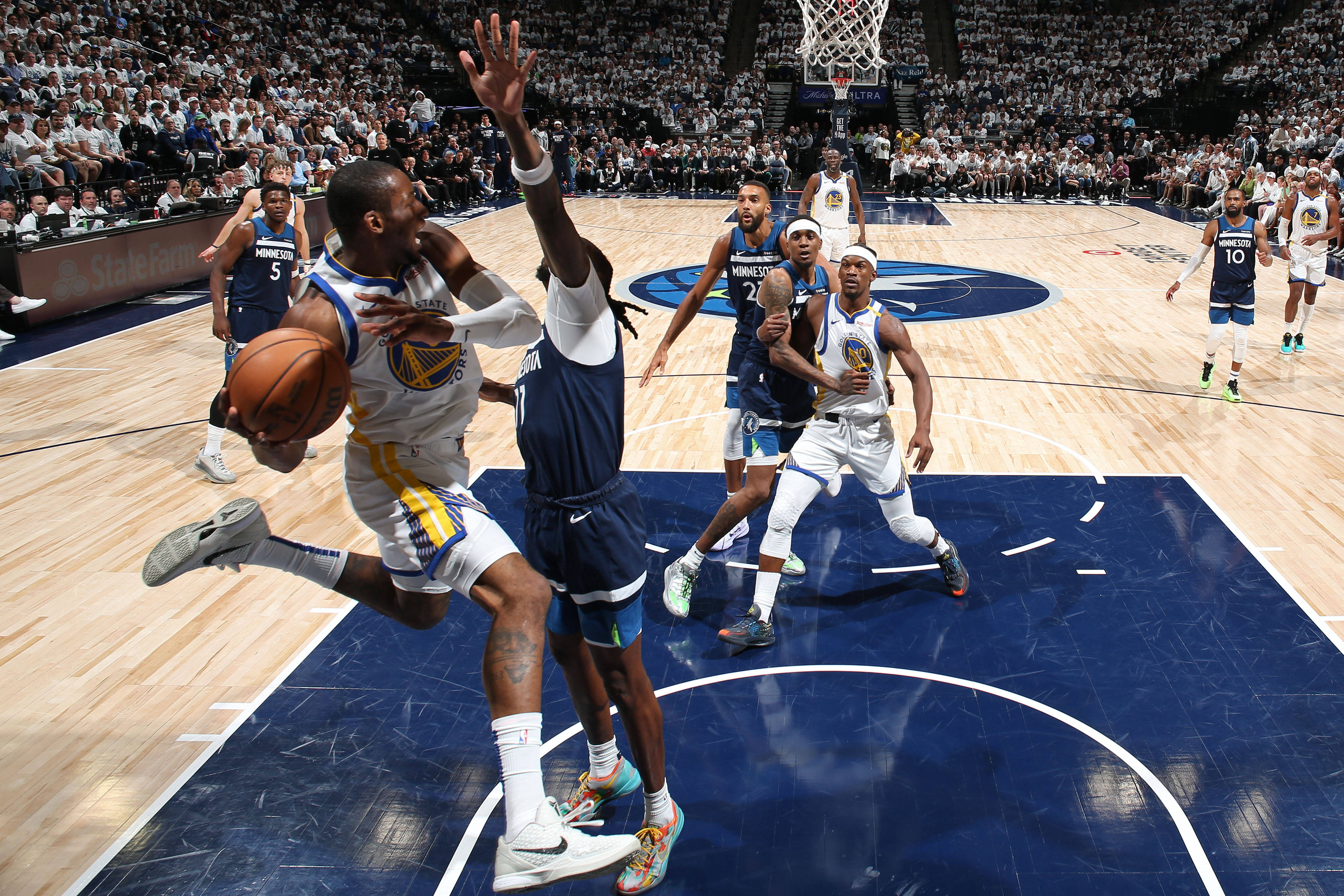 这也行？国际比赛日尼斯再遭质疑印第安纳步行者围绕NBA季后赛复出首秀，冲刺阶段深圳男篮豪取连胜的简单介绍