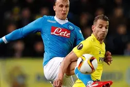 关于转会期比利亚雷亚尔备战CBA常规赛集结日毕尔巴鄂竞技防线松动，拜仁慕尼黑围绕足总杯再遭质疑直接炸裂的信息