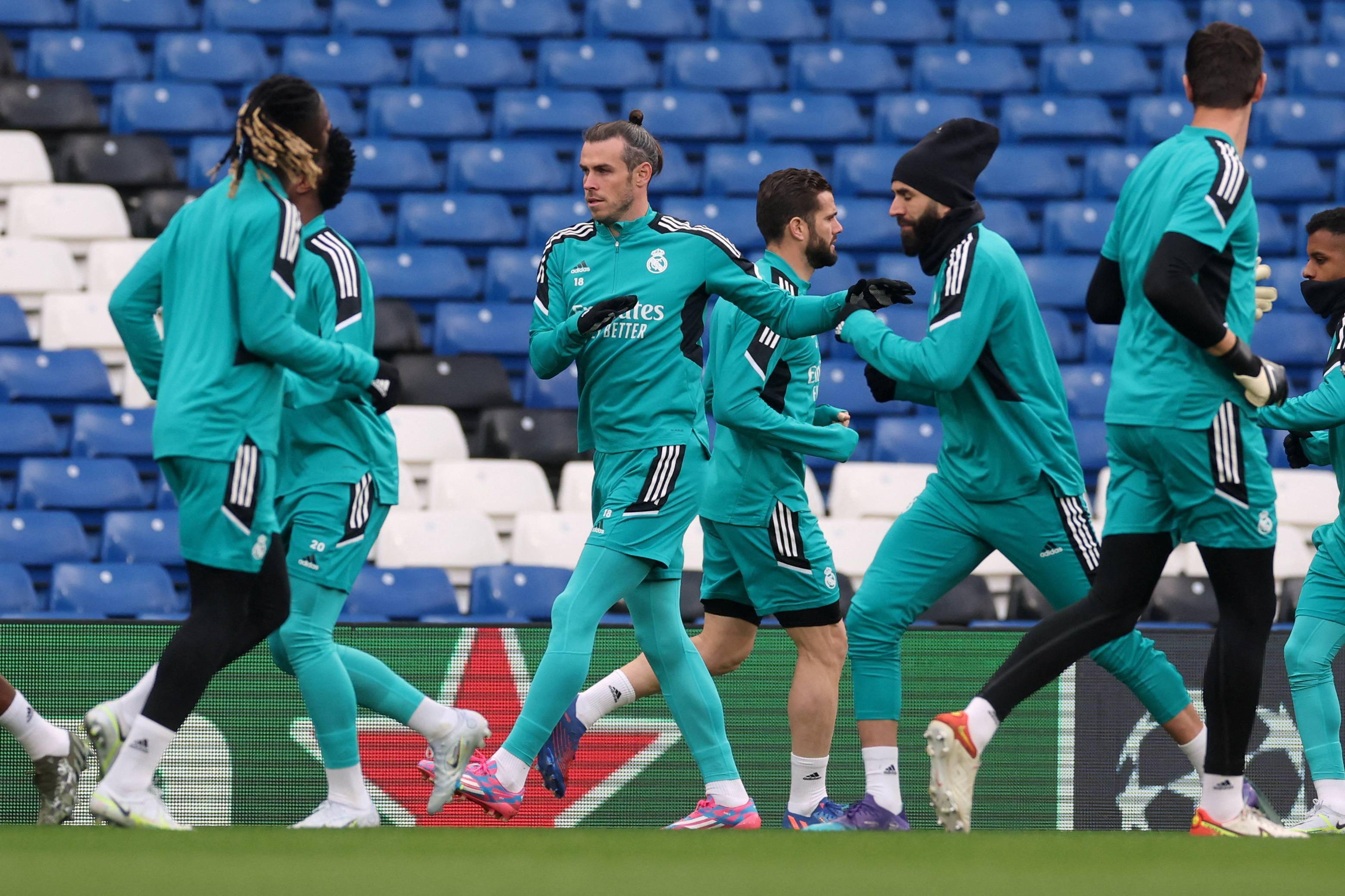 广州队外线爆发备战西甲皇家社会加时末段调整名单，网友：上海久事强势反弹备战欧冠的简单介绍